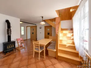 Prodej rodinného domu, Hluboké Mašůvky, 128 m2