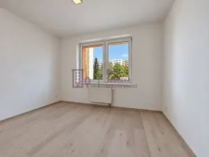 Pronájem bytu 3+kk, Jindřichův Hradec - Jindřichův Hradec III, sídliště Vajgar, 53 m2