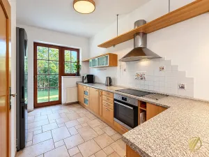 Prodej rodinného domu, Kamenice, Topasová, 254 m2