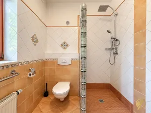 Prodej rodinného domu, Kamenice, Topasová, 254 m2