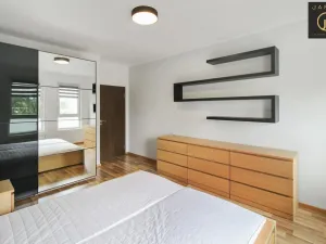 Pronájem bytu 2+kk, Praha - Hloubětín, Saarinenova, 58 m2