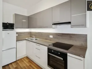 Pronájem bytu 2+kk, Praha - Hloubětín, Saarinenova, 58 m2