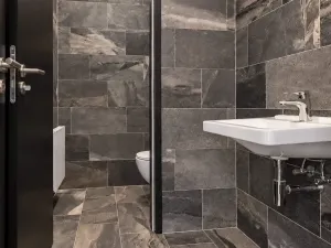 Pronájem obchodního prostoru, Praha - Libeň, Smrčkova, 101 m2