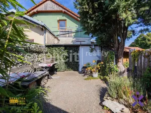 Prodej bytu 4+kk, Napajedla, Na Kapli, 160 m2