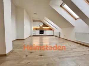 Pronájem bytu 2+kk, Ostrava - Poruba, náměstí Boženy Němcové, 45 m2