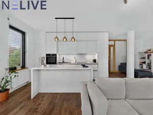 Prodej bytu 2+kk, Praha, Valečovská, 80 m2