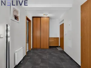 Prodej bytu 2+kk, Praha, Valečovská, 80 m2