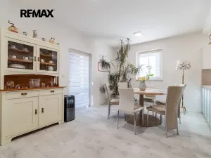 Prodej rodinného domu, Plzeň, V Kamení, 214 m2