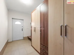 Prodej rodinného domu, Břežany II, 172 m2