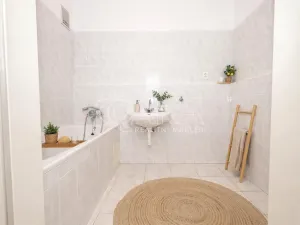 Prodej bytu 3+1, Horoměřice, J. K. Tyla, 95 m2