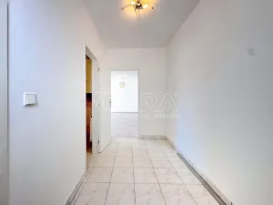 Prodej bytu 3+1, Horoměřice, J. K. Tyla, 95 m2
