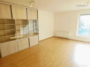 Prodej bytu 1+kk, Kralupy nad Vltavou - Lobeček, Cesta brigádníků, 40 m2