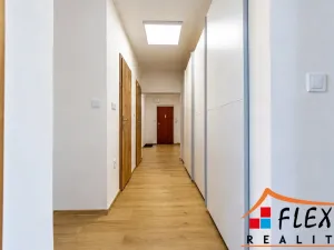 Prodej bytu 3+1, Ostrava, Mjr. Nováka, 76 m2