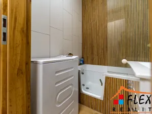 Prodej bytu 3+1, Ostrava, Mjr. Nováka, 76 m2