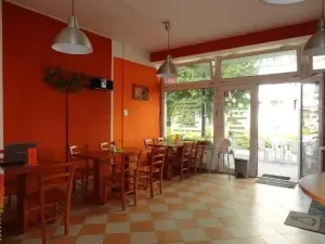 Pronájem restaurace, Čestlice, 110 m2