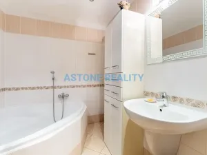 Prodej bytu 3+kk, Praha - Stodůlky, Tlumačovská, 93 m2
