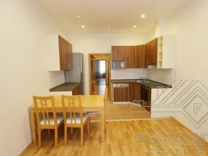 Prodej bytu 2+kk, Praha - Karlín, Křižíkova, 49 m2