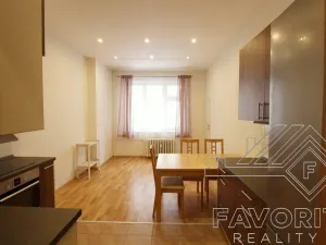 Prodej bytu 2+kk, Praha - Karlín, Křižíkova, 49 m2