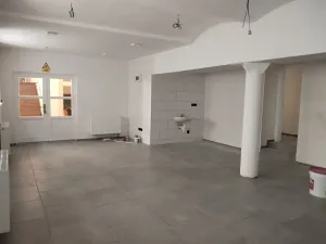 Pronájem komerční nemovitosti, Olomouc, Horní náměstí, 100 m2