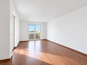 Prodej bytu 2+kk, Praha - Letňany, Hlučkova, 80 m2