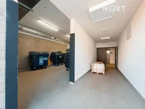 Pronájem obchodního prostoru, Pardubice, Na Spravedlnosti, 110 m2