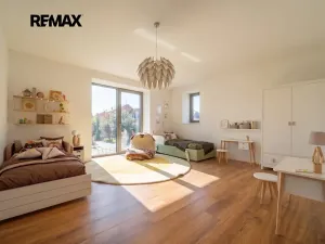 Prodej bytu 3+kk, Moravany, Květná, 79 m2