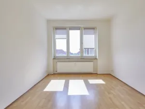 Pronájem bytu 2+1, Jirkov, Ervěnická, 51 m2