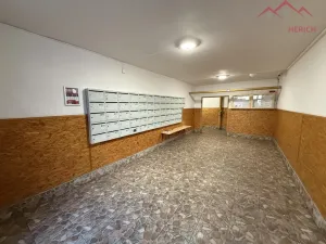 Prodej bytu 2+1, Chomutov, Dřínovská, 62 m2