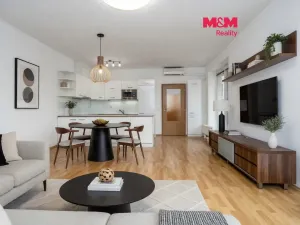 Prodej bytu 2+kk, Praha - Kyje, Sicherova, 64 m2