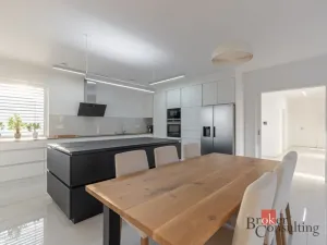 Prodej rodinného domu, Dambořice, 259 m2