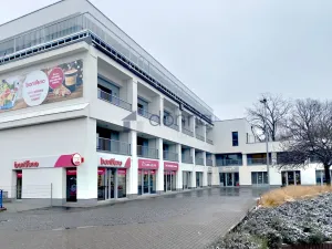 Pronájem obchodního prostoru, Praha, Mochovská, 70 m2