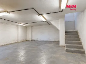 Prodej obchodního prostoru, Votice, Malé nám., 122 m2