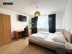 Prodej bytu 2+kk, Karlovy Vary, Horova, 86 m2