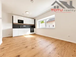 Pronájem bytu 2+kk, Černožice, Gen. Svobody, 38 m2