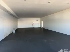 Pronájem komerční nemovitosti, Nupaky, Komerční, 470 m2