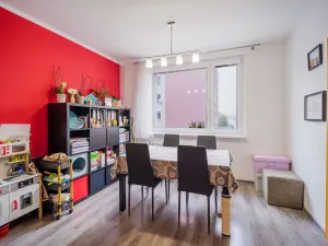 Prodej bytu 3+1, Jičín, Na jihu, 73 m2
