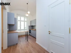 Pronájem bytu 2+kk, Praha - Vyšehrad, Vratislavova, 34 m2