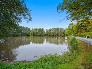 Prodej pozemku pro bydlení, Uhlířské Janovice, Ledrova, 990 m2