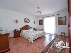 Prodej bytu 4+kk, Pag, Chorvatsko, 200 m2