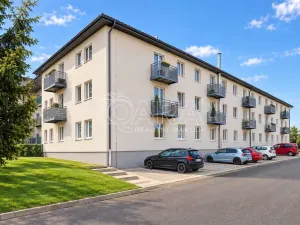 Prodej bytu 2+kk, Milovice - Mladá, Armádní, 53 m2