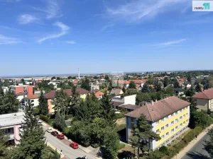 Prodej bytu 3+1, Praha - Horní Počernice, Běluňská, 73 m2