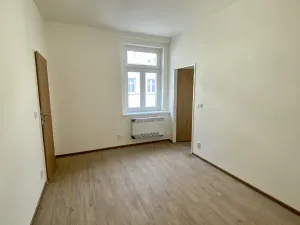 Pronájem bytu 2+1, Praha - Smíchov, Ke Koulce, 44 m2