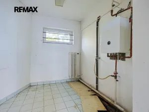 Pronájem obchodního prostoru, Plzeň, Na Roudné, 150 m2