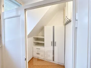 Pronájem bytu 4+kk, Praha - Vokovice, 99 m2