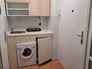 Pronájem bytu 1+kk, Praha - Vokovice, Evropská, 20 m2