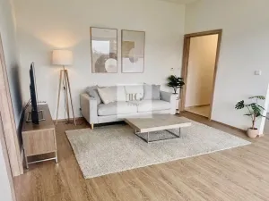 Prodej bytu 2+kk, Praha, Humpolecká, 44 m2