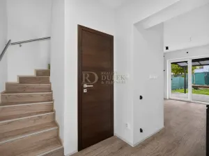 Prodej rodinného domu, Praha - Hostavice, U Hostavického potoka, 95 m2