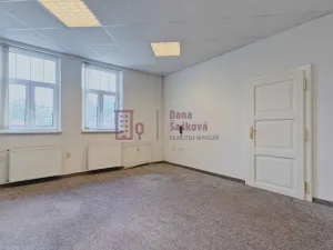 Pronájem kanceláře, Jindřichův Hradec - Jindřichův Hradec IV, Karlov, 36 m2