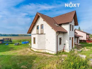 Prodej rodinného domu, Běrunice, Spojovací, 140 m2