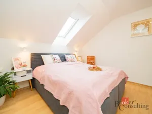 Prodej rodinného domu, Praha - Dolní Chabry, Bolebořská, 268 m2